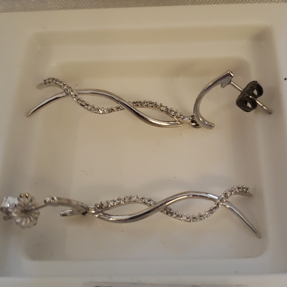 Genuin Diamond &Sterling Silver - Picture 3 of 5